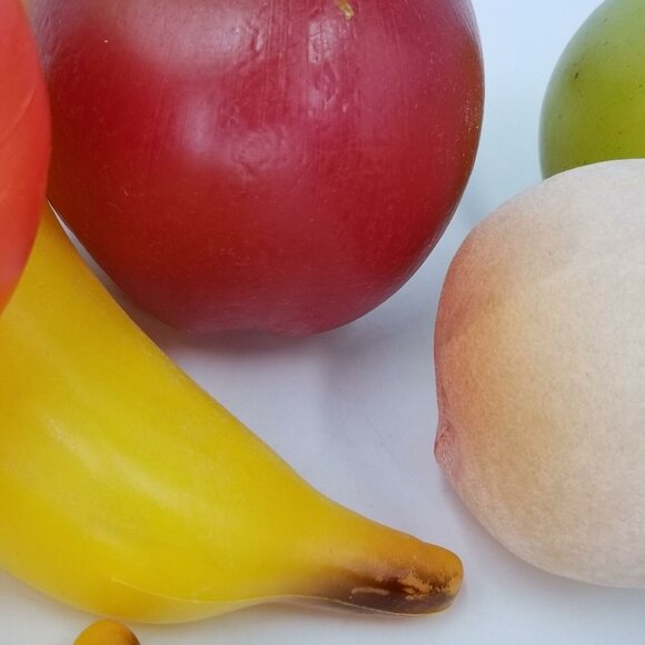 Vintage Plastic Fruit Bananas Lemon Lime Red Green Grapes Peach Apple Lot 11 - Picture 9 of 11